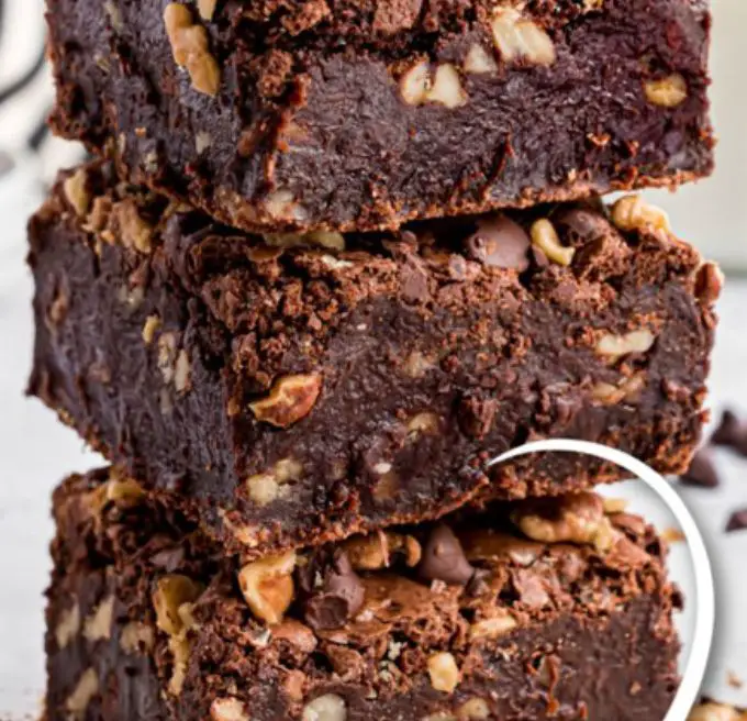 Perfectly balanced chewy brownies, one of the three types of brownies